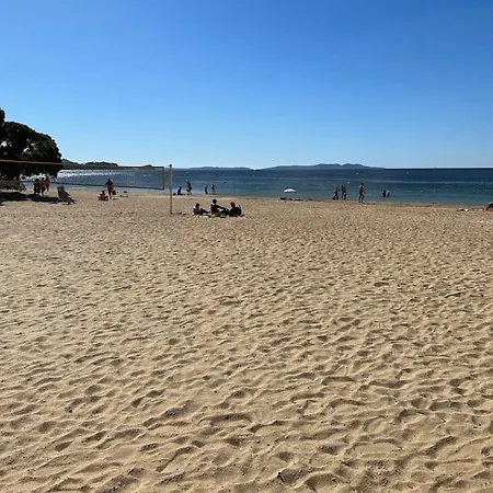 Apartament Tres Bel Centre-ville Pour 4 Personnes La Londe-les-Maures