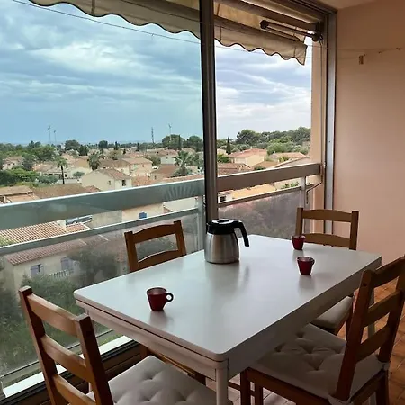 Tres Bel Centre-ville Pour 4 Personnes Apartment La Londe-les-Maures