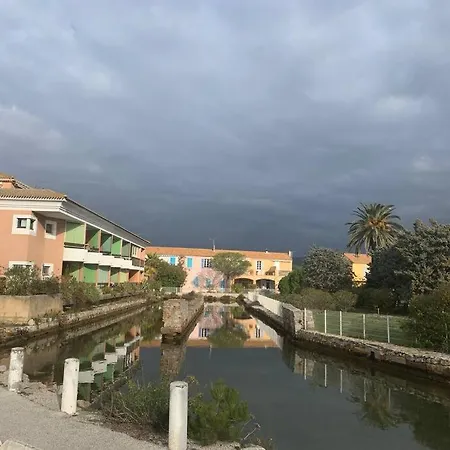 Lägenhet Tres Bel Centre-ville Pour 4 Personnes La Londe-les-Maures